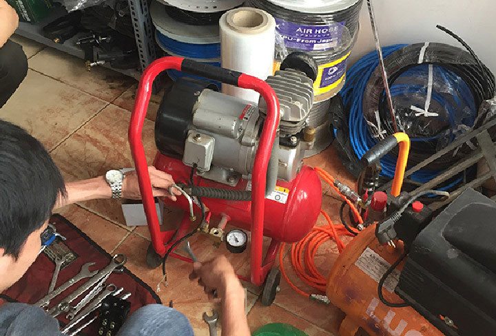 Máy Nén Khí Mini: Cấu Tạo, Công Dụng, Cách Chọn Top Sản Phẩm Tốt 57 Cảnh báo an toàn quan trọng khi dùng máy nén khí mini